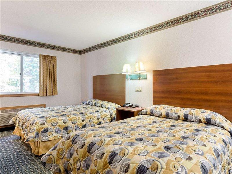 Econo Lodge West Springfield Extérieur photo